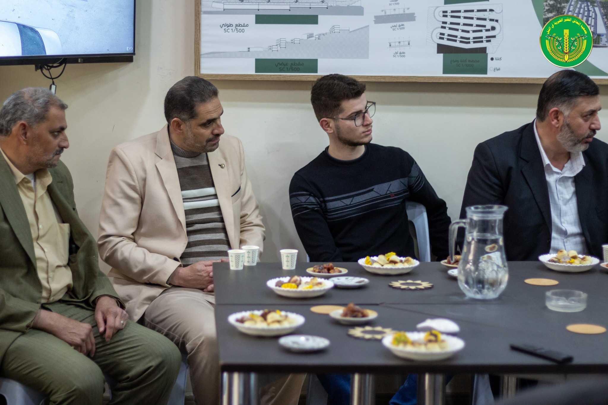 بعض الصور الجميلة من زيارة المهنئين بعيد الفطر السعيد.✨💚